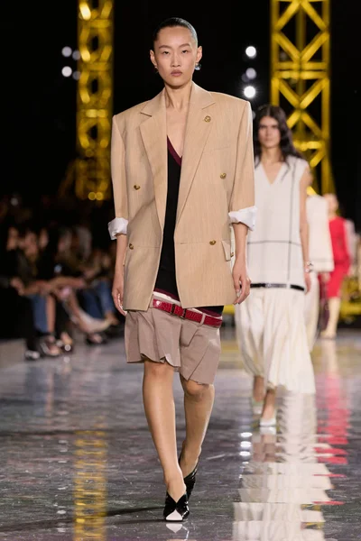 Look 33